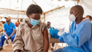 Vaccinazione Covid 19 in Kenya